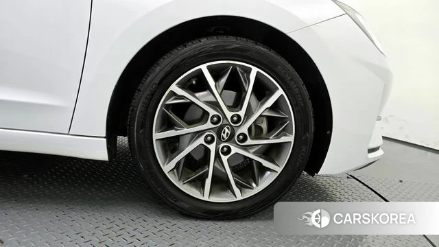 Hyundai The New Avante AD id 4188355 из Кореи 13