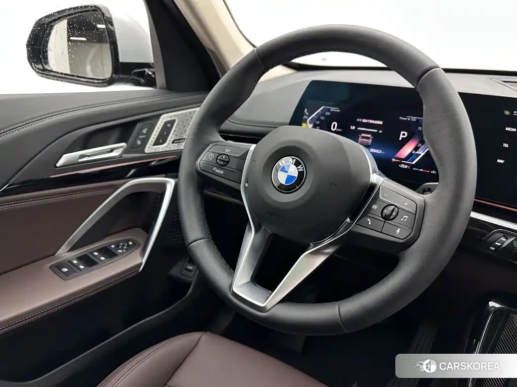 BMW X1 id 4599652 из Китая 13