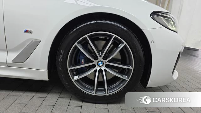 BMW 5 Series (G30) id 4667046 из Кореи 13