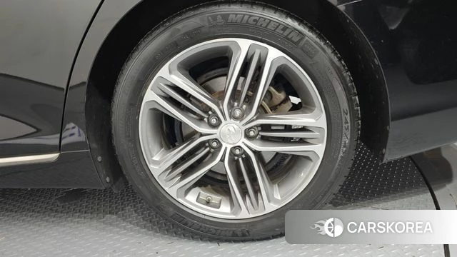Hyundai Grandeur IG id 4356750 из Кореи 13