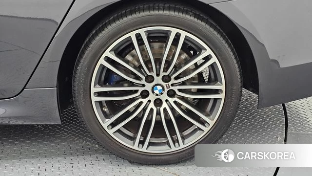 BMW 5 Series (G30) id 4677829 из Кореи 13