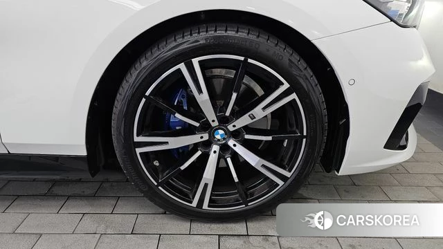 BMW 5 Series (G60) id 4649882 из Кореи 13
