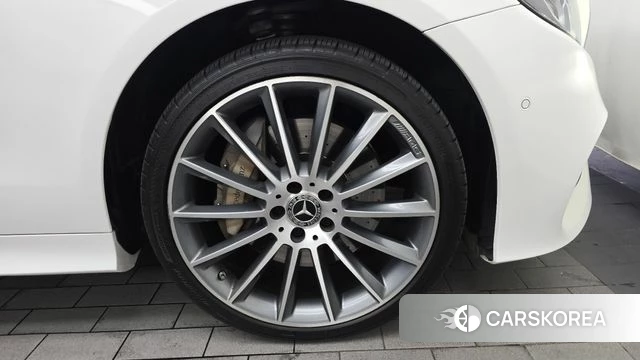 Mercedes-Benz E-Class W213 id 4713014 из Кореи 13
