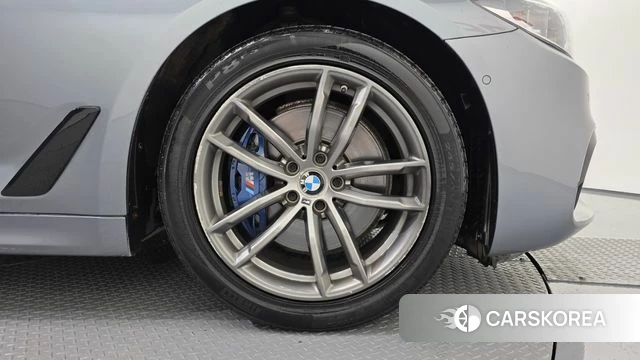 BMW 5 Series (G30) id 4233176 из Кореи 13