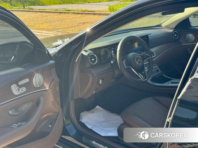 Mercedes-Benz E-class id 4272445 из Китая 13