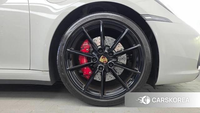 Porsche 911(992) id 4899768 из Кореи 13