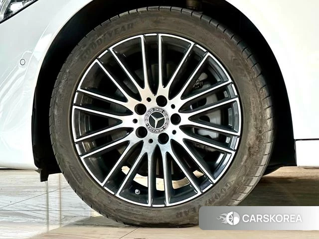 Mercedes-Benz Class C id 4227940 из Китая 13