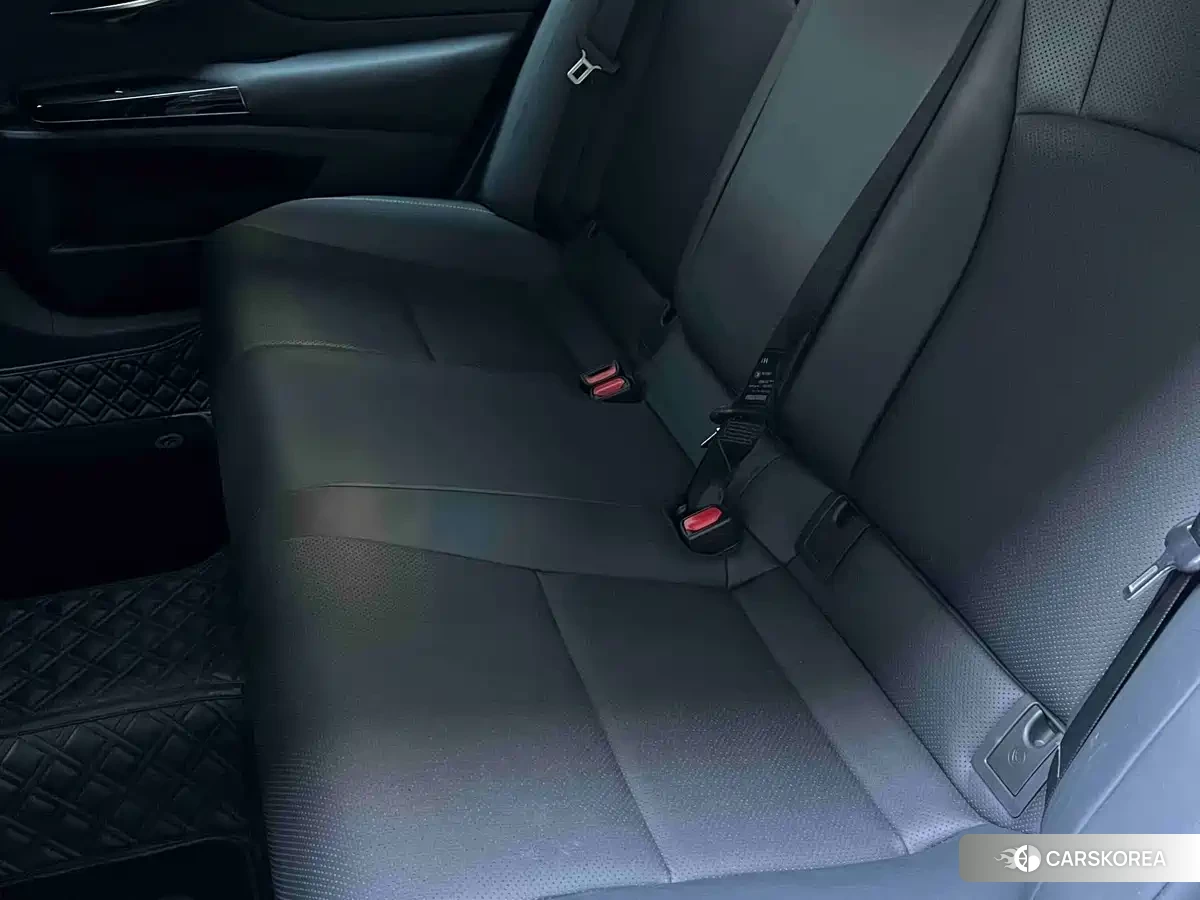 Lexus ES id 4628284 из Китая 13
