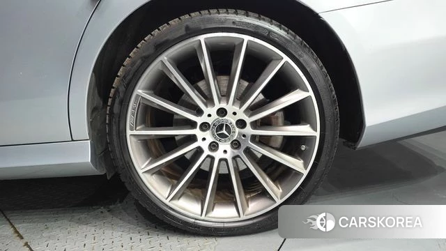 Mercedes-Benz E-Class W213 id 4671650 из Кореи 13