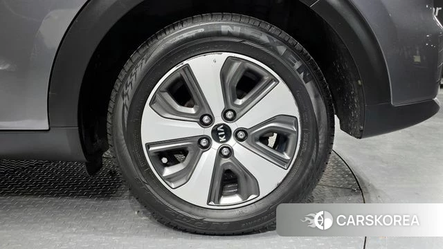 Kia Niro id 4357093 из Кореи 13