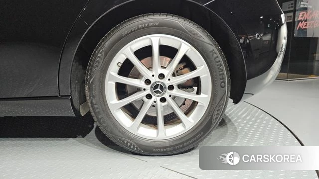 Mercedes-Benz A-Class W177 id 4647395 из Кореи 13