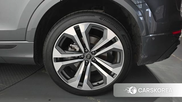 Audi Q8 (4M) id 4871154 из Кореи 13