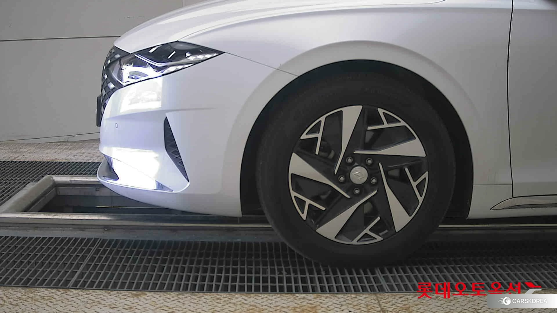 Hyundai Grandeur Hybrid id 4296755 из Кореи 13