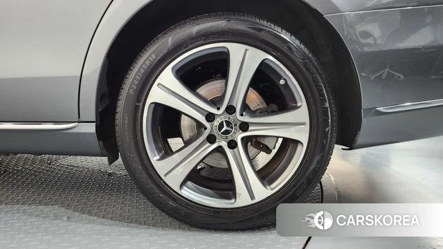 Mercedes-Benz E-Class W213 id 4873474 из Кореи 13