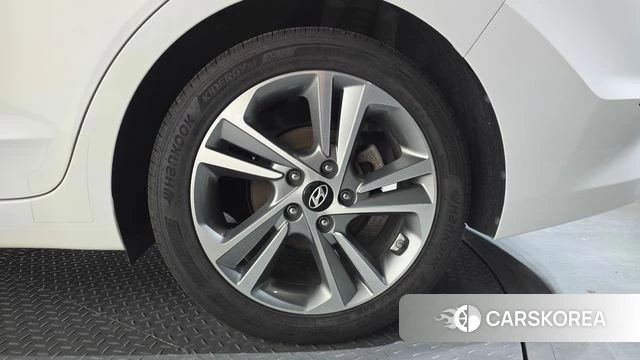 Hyundai Avante AD id 4605454 из Кореи 13