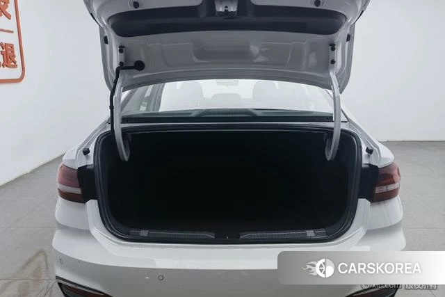 Volkswagen Lavida id 4258474 из Китая 13