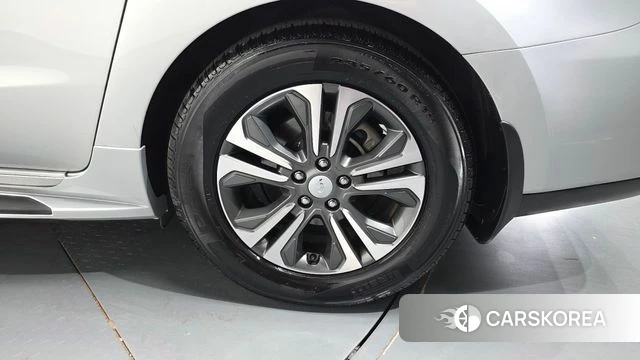 Kia The New Carnival id 4900687 из Кореи 13