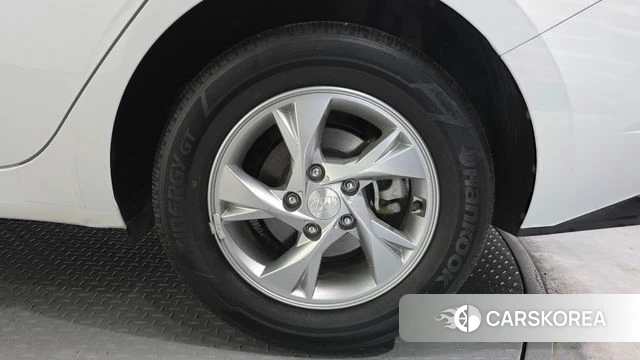 Hyundai Avante (CN7) id 4268693 из Кореи 13