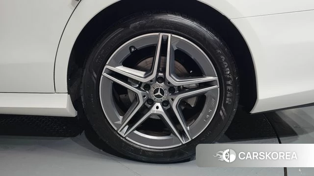 Mercedes-Benz E-Class W213 id 4349837 из Кореи 13