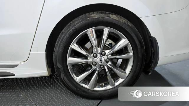 Kia The New Carnival id 4345548 из Кореи 13