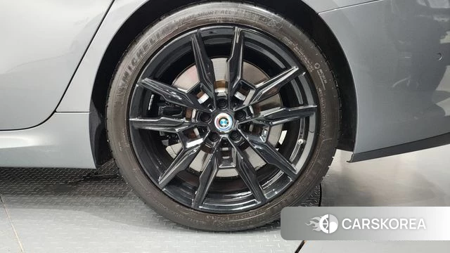 BMW 8 Series (G15) id 4917419 из Кореи 13