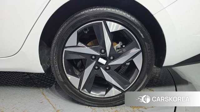 Hyundai Avante Hybrid (CN7) id 4592771 из Кореи 13