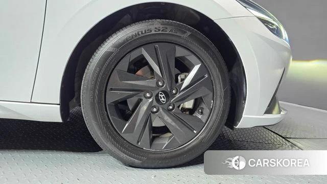 Hyundai Avante Hybrid (CN7) id 4688642 из Кореи 13