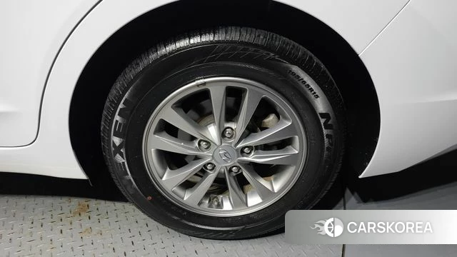 Hyundai The New Avante AD id 4430155 из Кореи 13