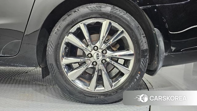 Kia The New Carnival id 4694131 из Кореи 13