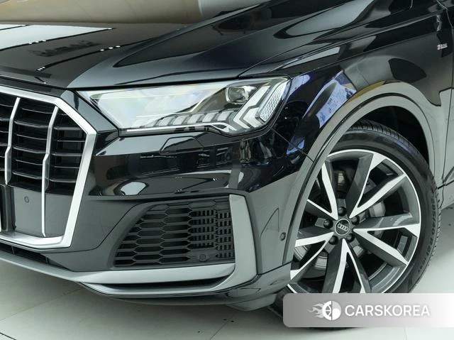 Audi Q7 id 4374565 из Китая 13