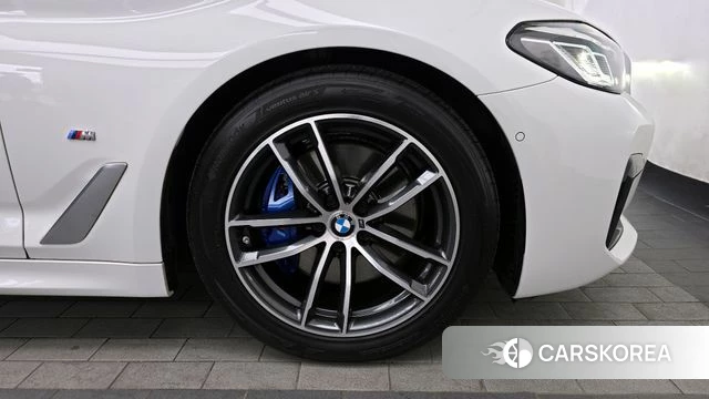 BMW 5 Series (G30) id 4408753 из Кореи 13