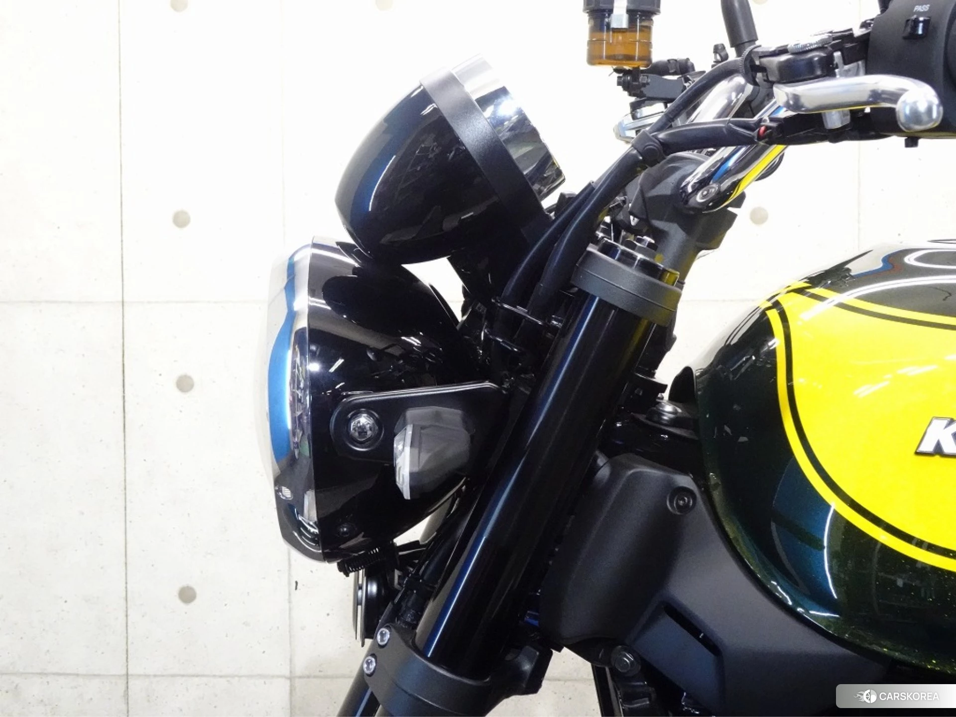Kawasaki Z900RS id 3948914 из Японии 13