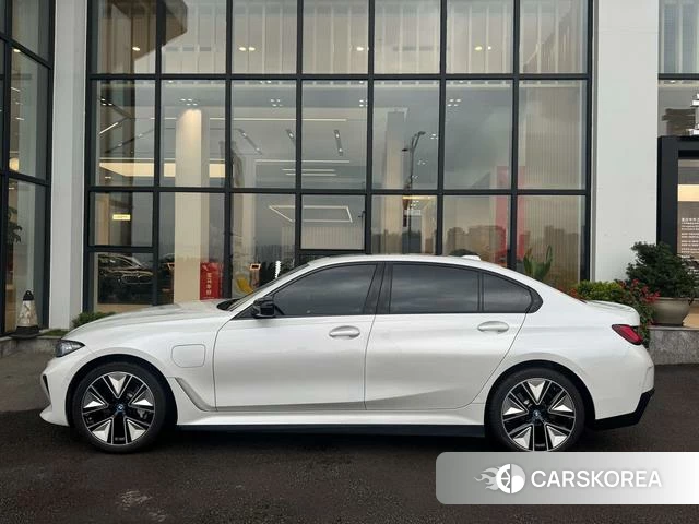 BMW i3 id 3913533 из Китая 13