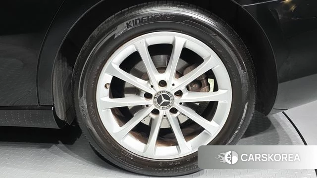 Mercedes-Benz A-Class W177 id 4855828 из Кореи 13