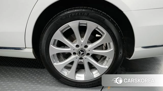 Mercedes-Benz E-Class W213 id 4251272 из Кореи 13