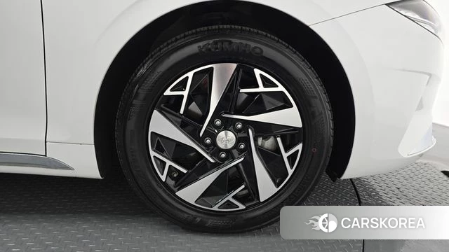 Hyundai The New Grandeur IG Hybrid id 4445483 из Кореи 13