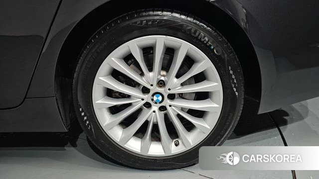 BMW 5 Series (G30) id 4305141 из Кореи 13