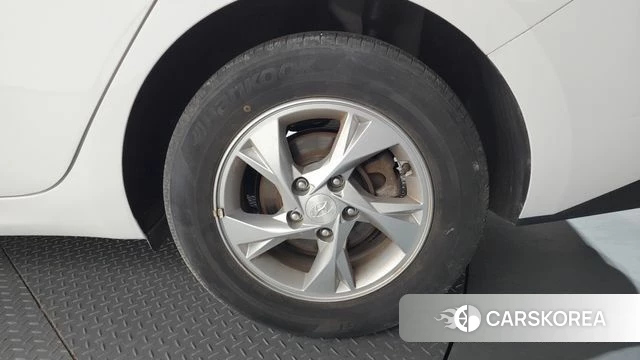 Hyundai Avante (CN7) id 4361980 из Кореи 13