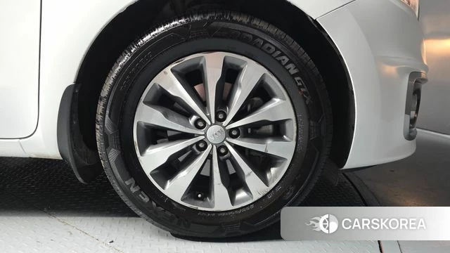 Kia All New Carnival id 4448174 из Кореи 13