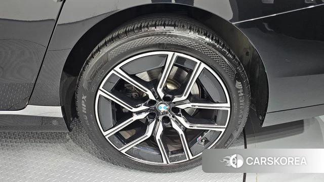 BMW 7 Series (G70) id 4792415 из Кореи 13