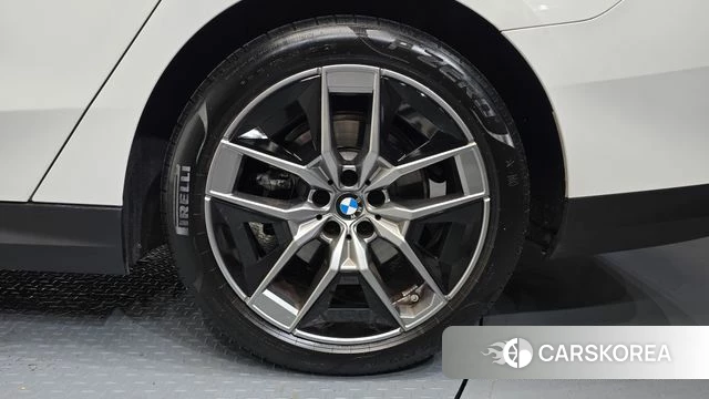 BMW 5 Series (G60) id 4369148 из Кореи 13