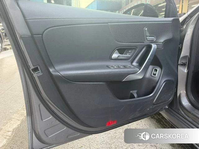 Mercedes-Benz Class A id 4255860 из Китая 13