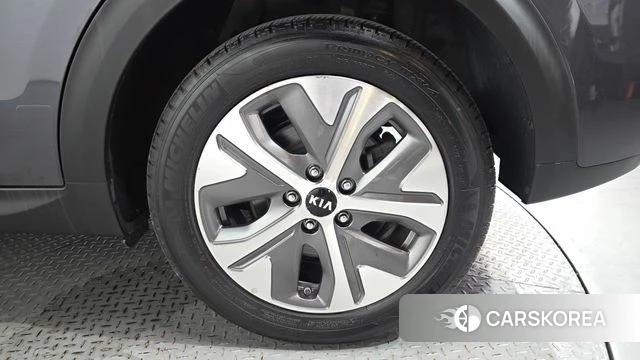 Kia Niro EV id 4594941 из Кореи 13