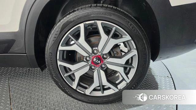 Kia Seltos id 4770335 из Кореи 13