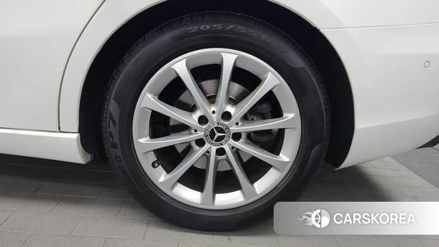 Mercedes-Benz A-Class W177 id 4683696 из Кореи 13