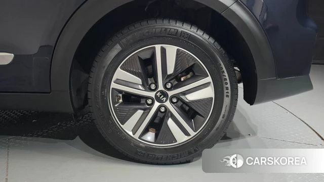 Kia The New Niro id 4918673 из Кореи 13