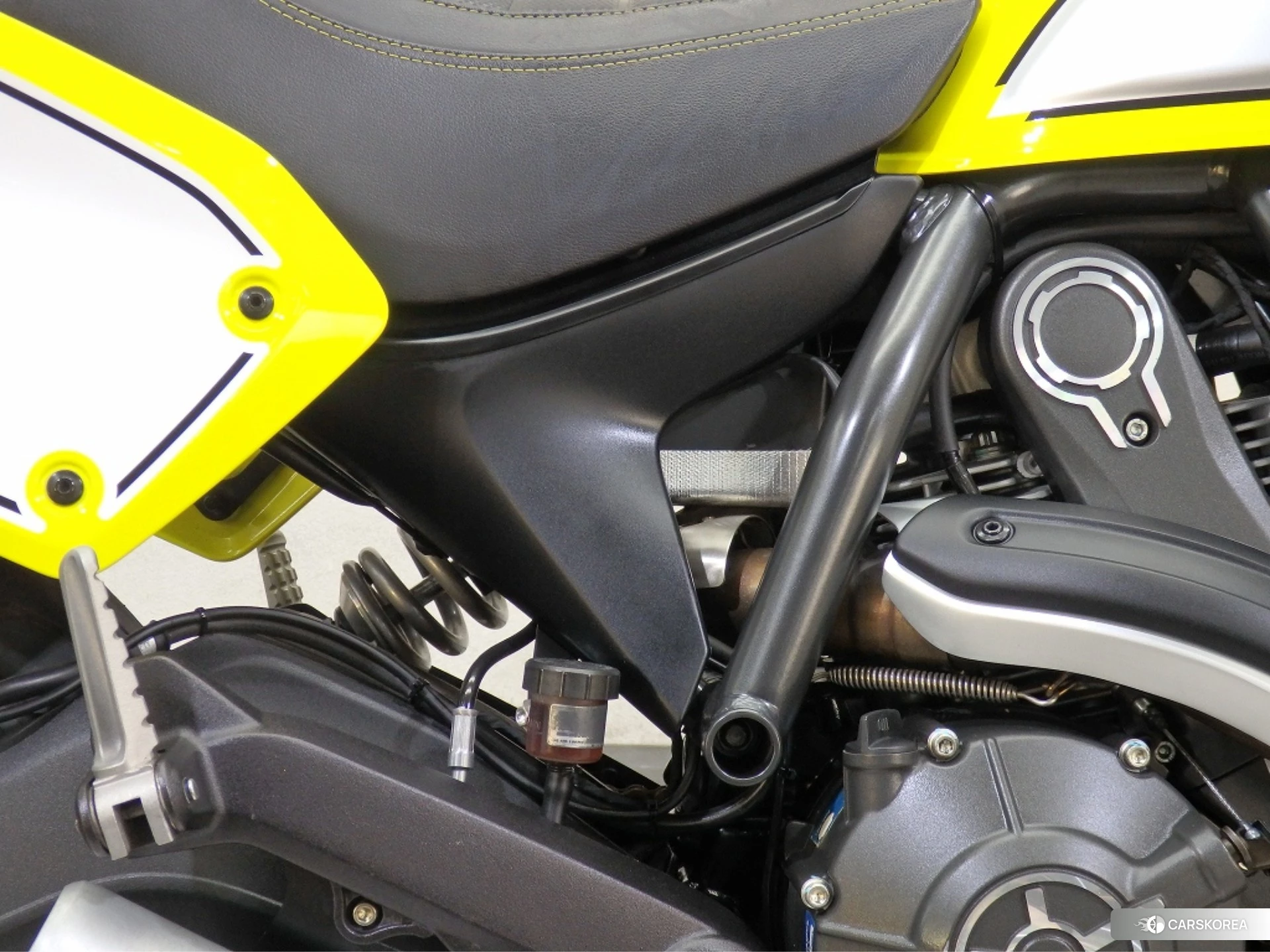 OTHER DUCATI SCRAMBLER F TRUCK PRO id 4184130 из Японии 13