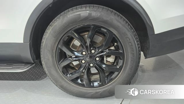 Land Rover Discovery 5 id 4465163 из Кореи 13
