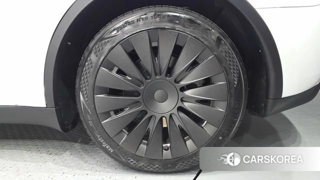 Tesla Model Y id 4854215 из Кореи 13