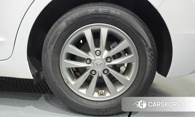 Hyundai The New Avante AD id 4937320 из Кореи 13
